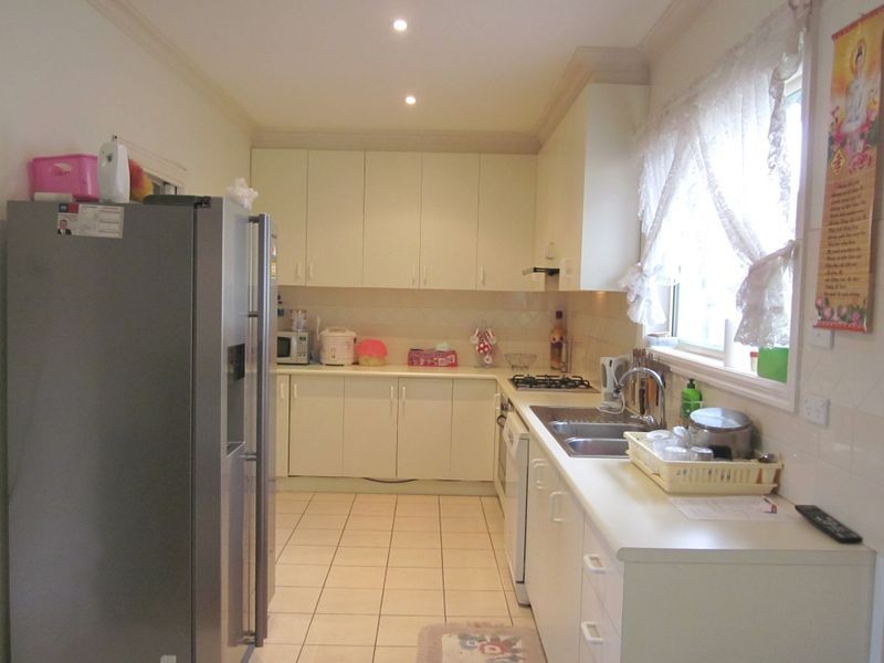 3/2 Elizabeth Street, St Albans VIC 3021