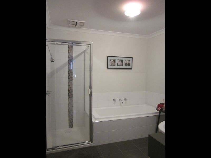 9 Magpie Street, Brookfield VIC 3338