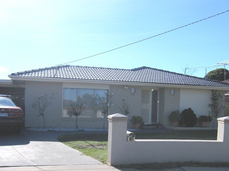12 Pilbara Court, Kings Park VIC 3021