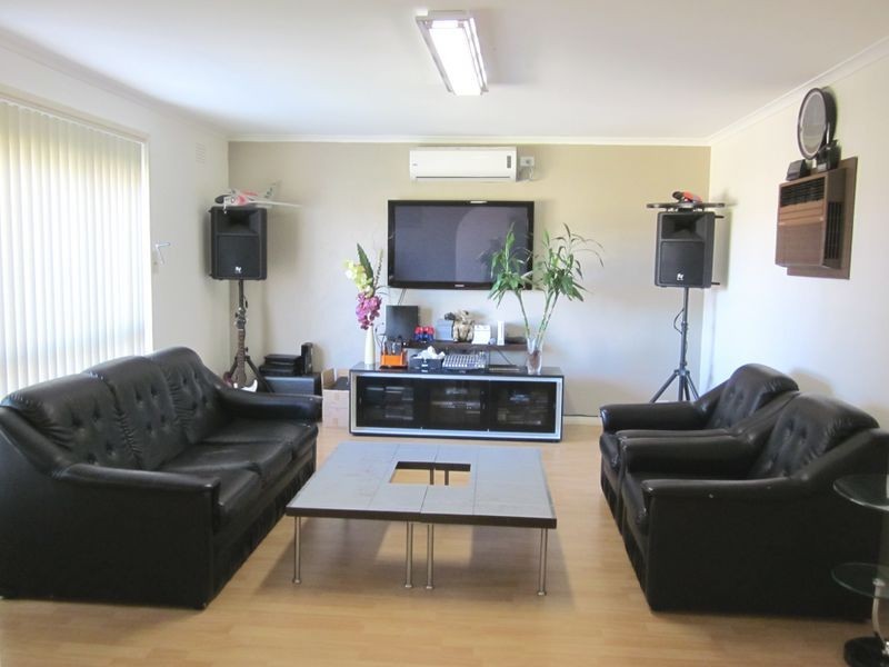 12 Pilbara Court, Kings Park VIC 3021