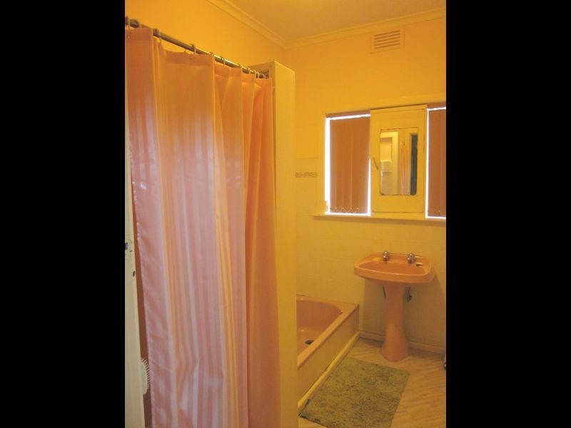 35 Leonard Avenue, St Albans VIC 3021