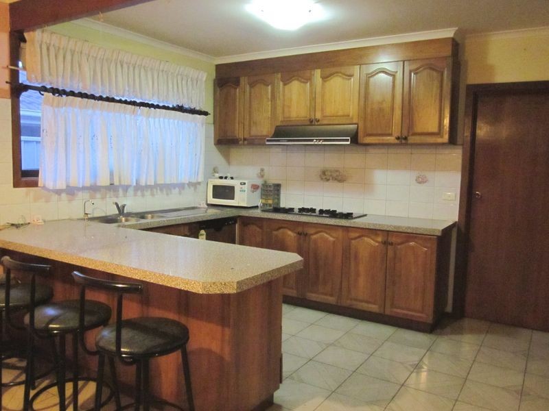 150 Opie Road, St Albans VIC 3021