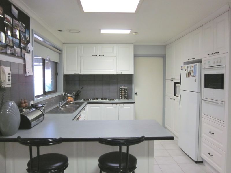 4 Mica Court, Kings Park VIC 3021