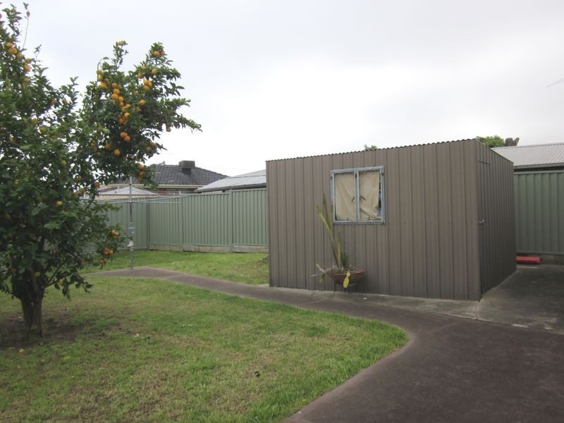 4 Mica Court, Kings Park VIC 3021