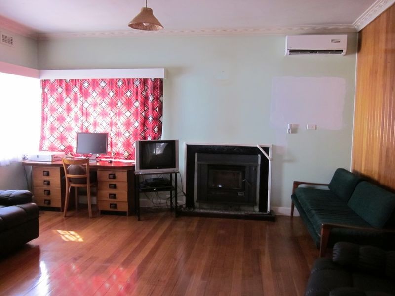 1 Ross Street, St Albans VIC 3021