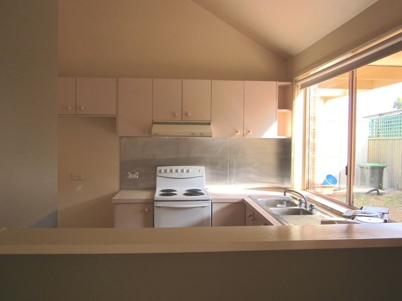 4 Maculata Close, St Albans VIC 3021