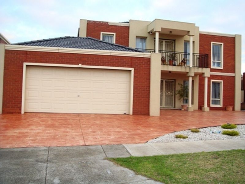 4 Solomon Drive, Deer Park VIC 3023