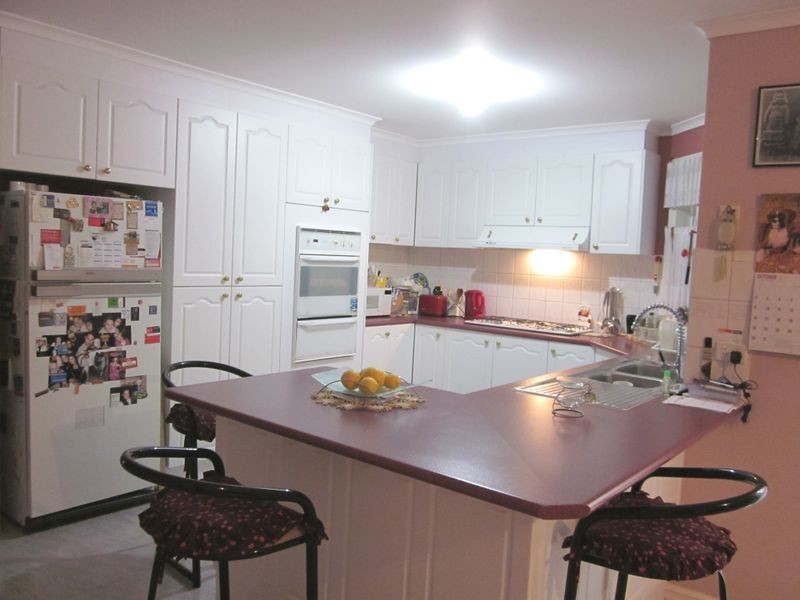 7 Pollock Court, Delahey VIC 3037