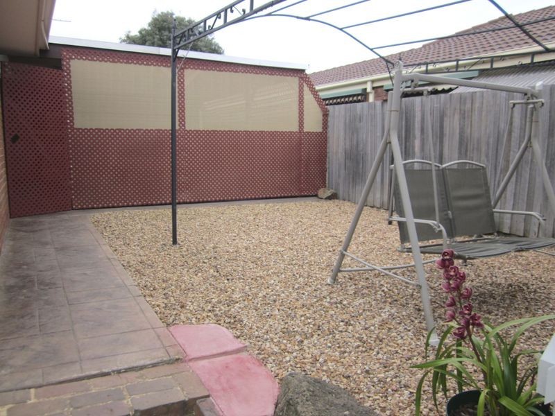 7 Pollock Court, Delahey VIC 3037