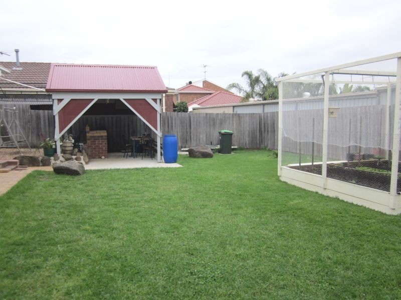 7 Pollock Court, Delahey VIC 3037