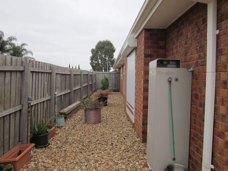 7 Pollock Court, Delahey VIC 3037