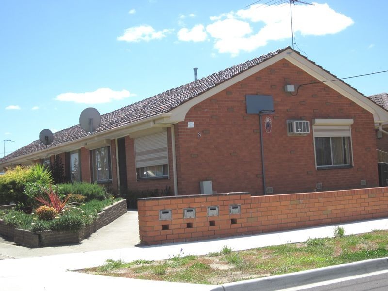 8/8 Thorndon Drive, St Albans VIC 3021