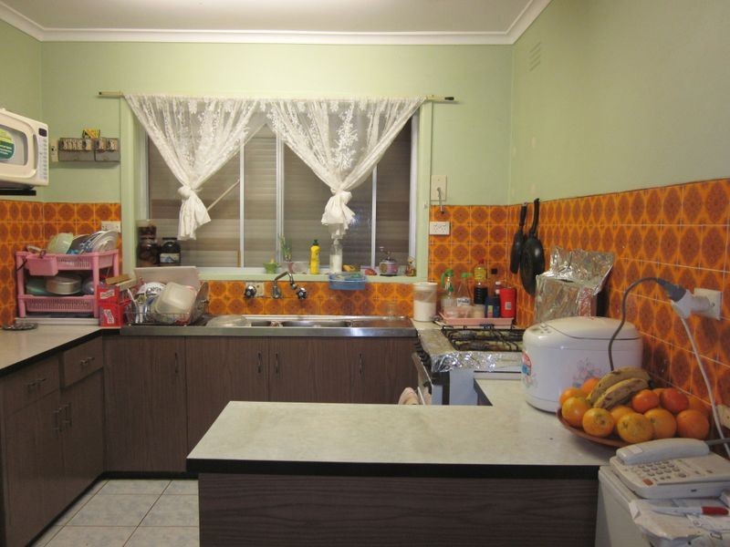 4/8-10 Thorndon Drive, St Albans VIC 3021