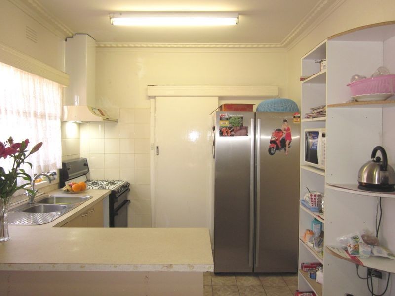 61 Oberon Avenue, St Albans VIC 3021