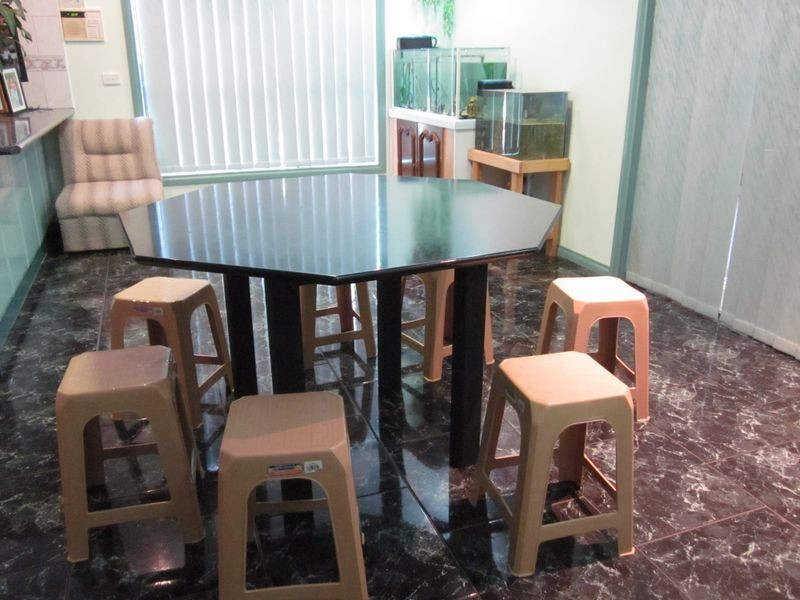 6 Moonstone Circuit, St Albans VIC 3021