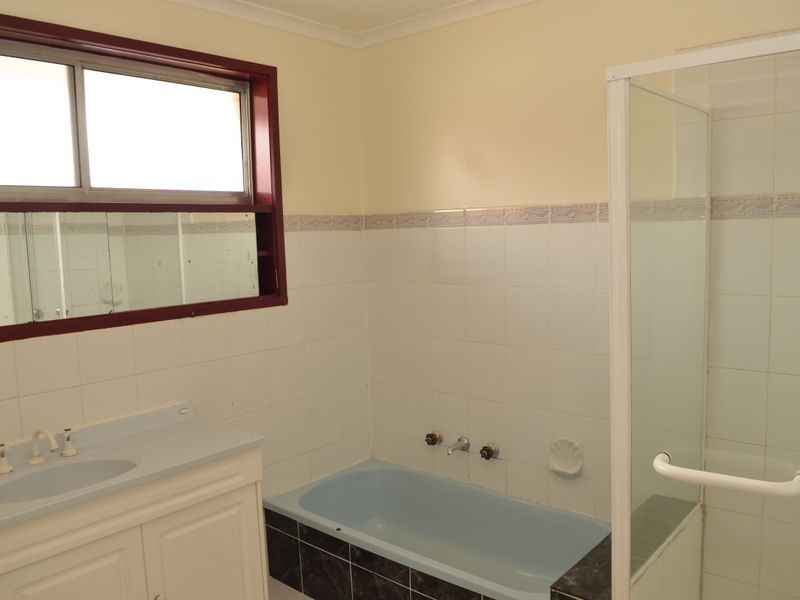 13 Neale Road, Deer Park VIC 3023