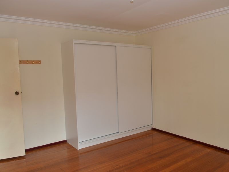 13 Neale Road, Deer Park VIC 3023