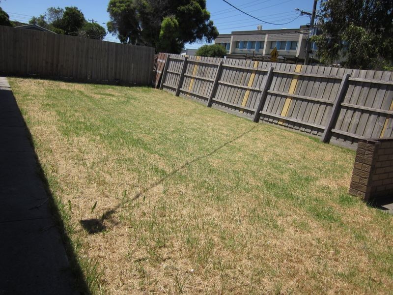 1/7 Theodore Street, St Albans VIC 3021