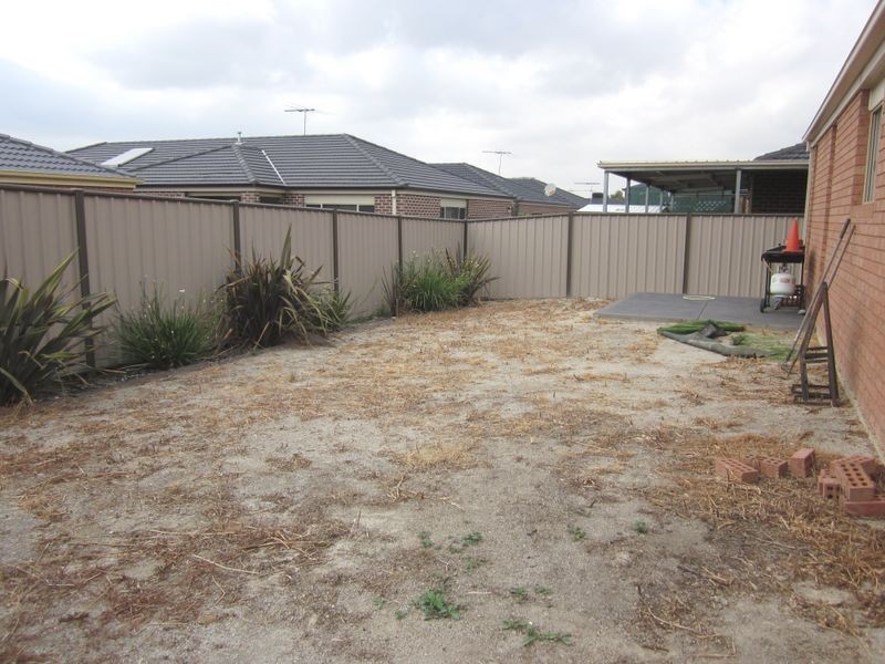 16 Wylie Circuit, Burnside Heights VIC 3023