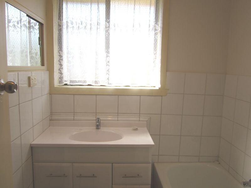 56 James Street, St Albans VIC 3021