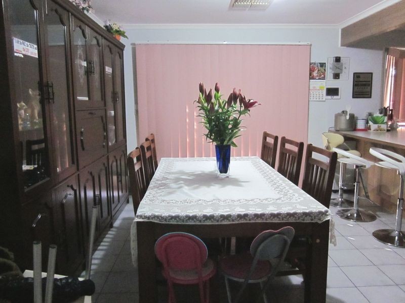 8 Masefield Court, Delahey VIC 3037