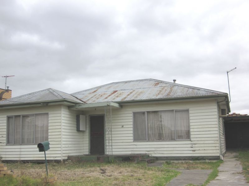 16 Winifred Street, St Albans VIC 3021