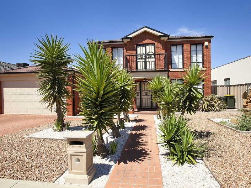 34 Woodburn Avenue, Deer Park VIC 3023