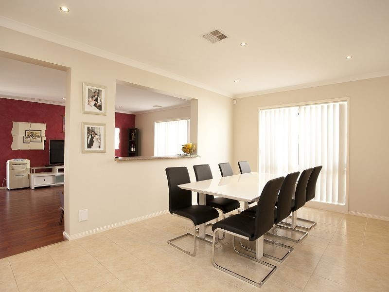 34 Woodburn Avenue, Deer Park VIC 3023