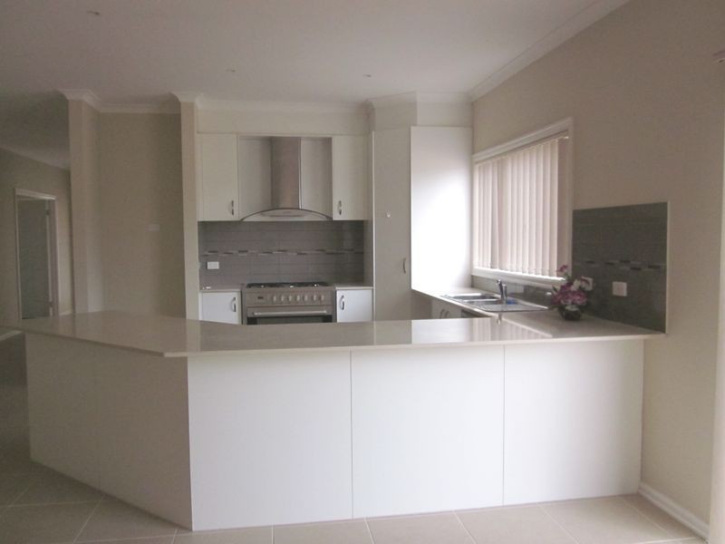 22 Muscat Avenue, Taylors Hill VIC 3037