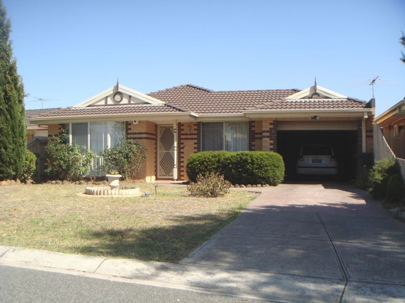 9 Turquoise Close, St Albans VIC 3021