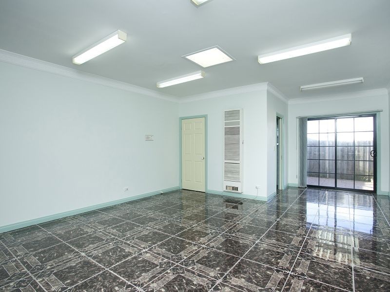 21 Feldspar Close, St Albans VIC 3021