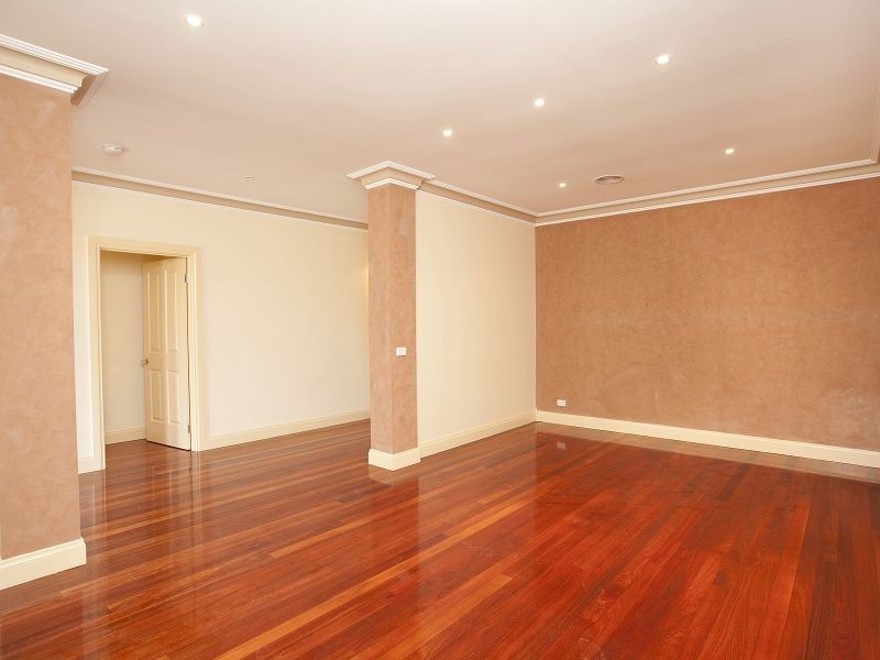 26 Clare Boulevard, Greenvale VIC 3059