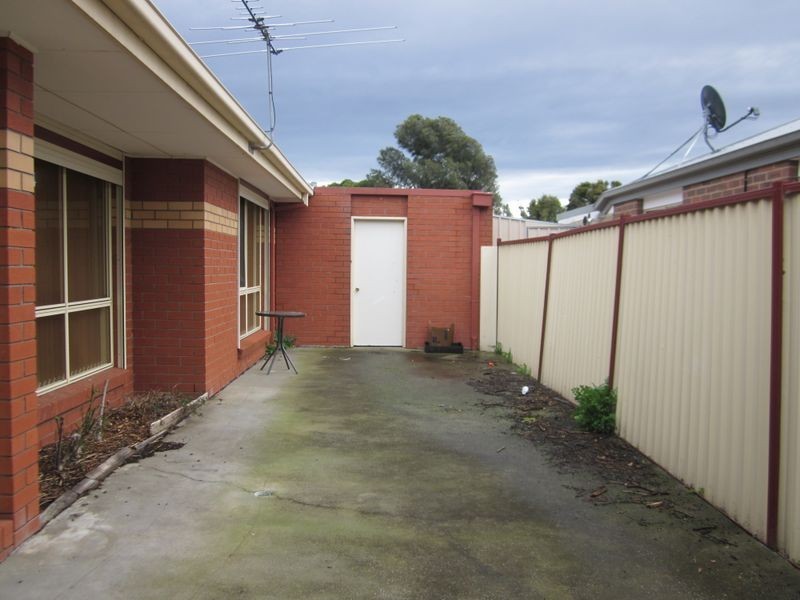 3/52 Fox Street, St Albans VIC 3021