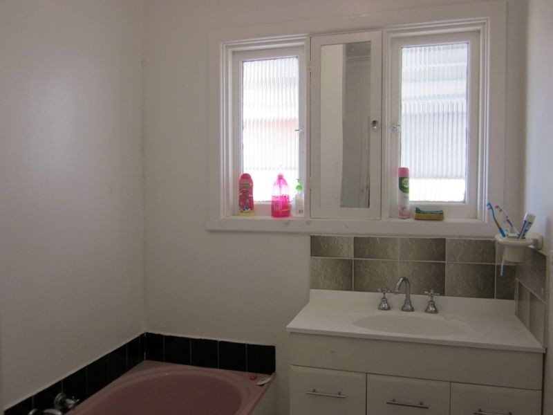 19 Bernbanks Avenue, St Albans VIC 3021