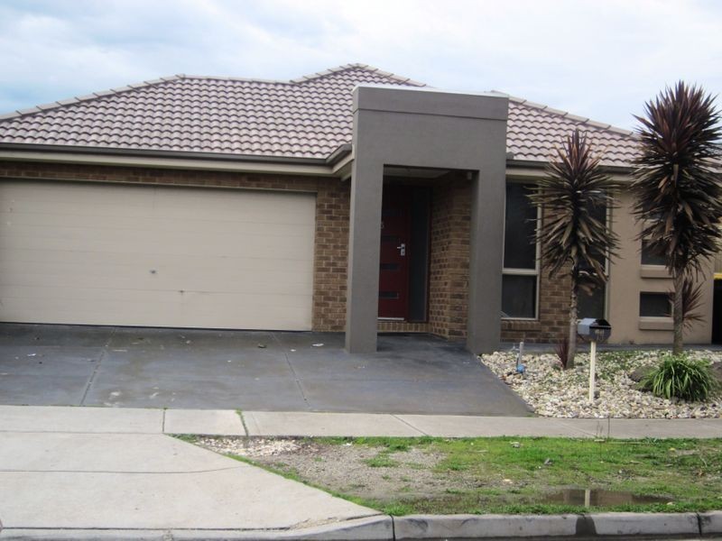 13 Lynne Maree Avenue, Deer Park VIC 3023