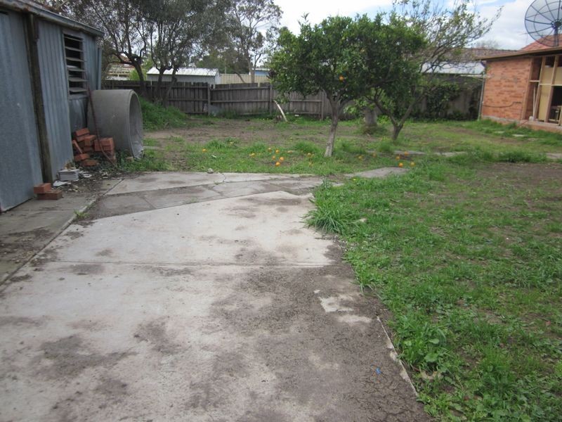 26 Dumfries Street, Deer Park VIC 3023