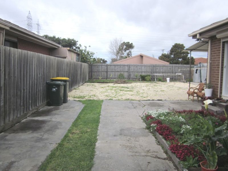 31 Belfort Street, St Albans VIC 3021