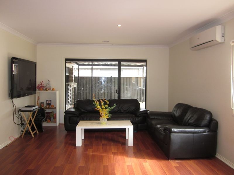 17 Appleby Loop, Derrimut VIC 3030