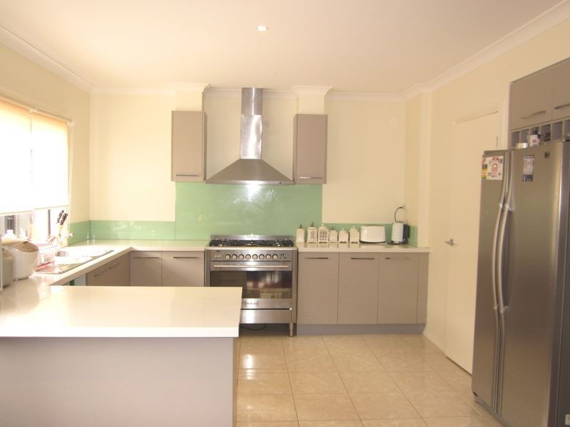 17 Appleby Loop, Derrimut VIC 3030