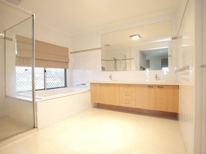 66 Nobel Banks Drive, Deer Park VIC 3023