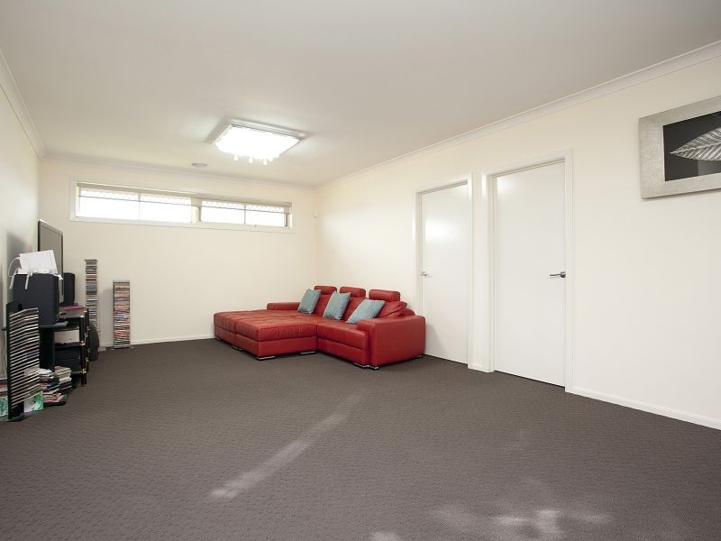 66 Nobel Banks Drive, Deer Park VIC 3023