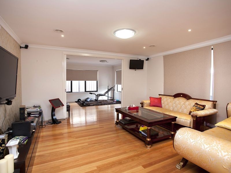 26 Brookglen Boulevard, Deer Park VIC 3023