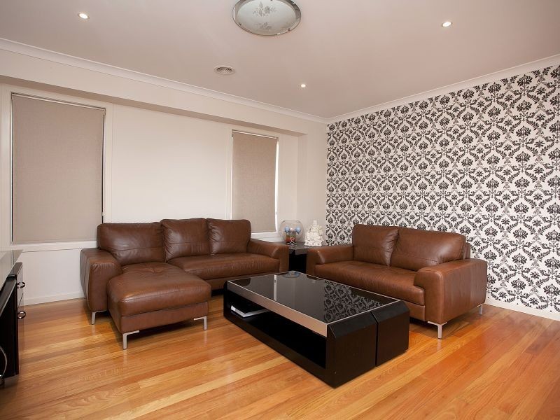 26 Brookglen Boulevard, Deer Park VIC 3023