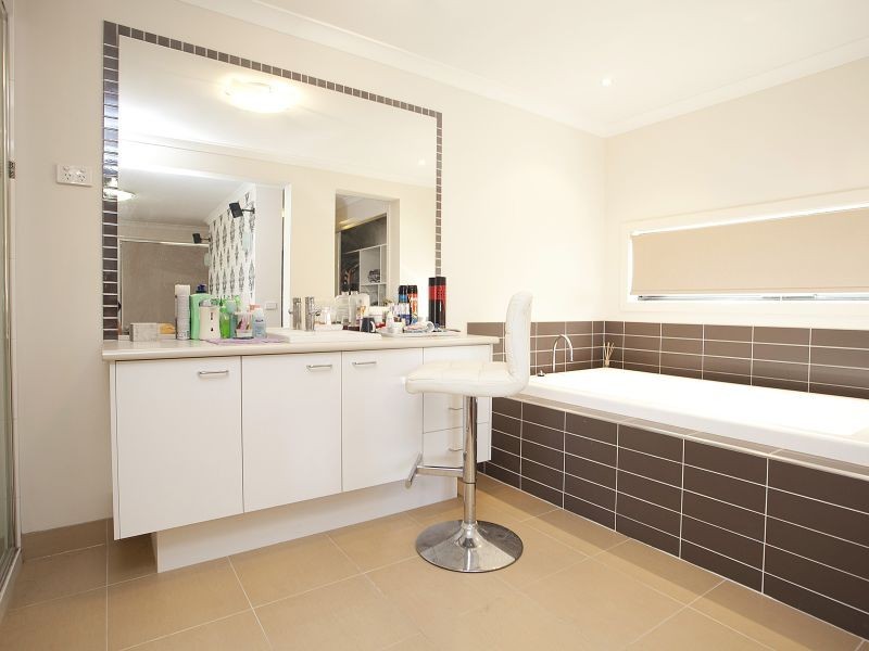 26 Brookglen Boulevard, Deer Park VIC 3023