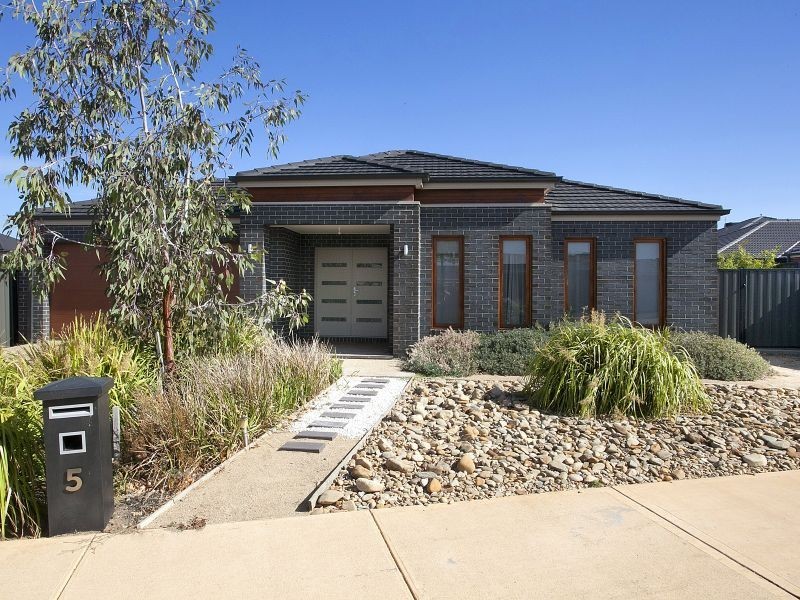 5 Kellerman Drive, Point Cook VIC 3030