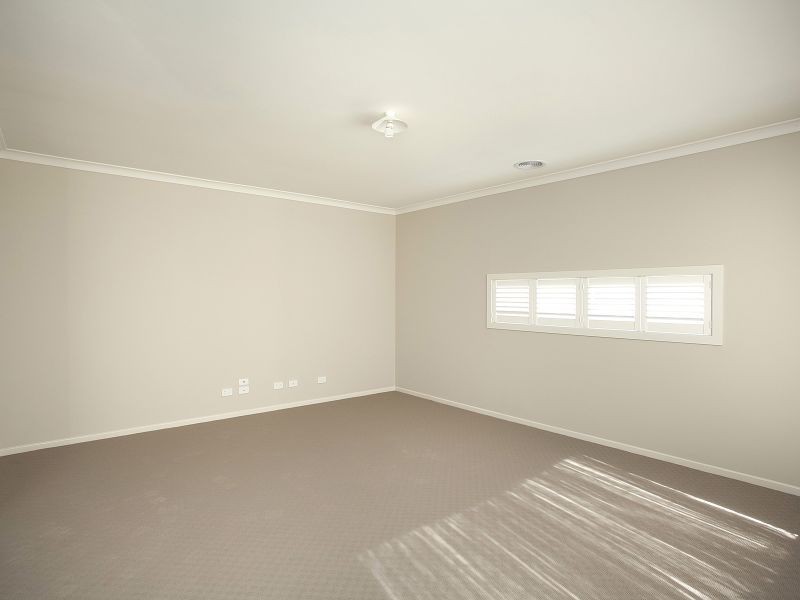 5 Kellerman Drive, Point Cook VIC 3030