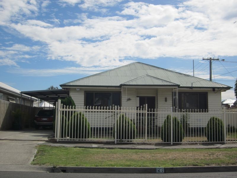 136 Warwick Road, Sunshine North VIC 3020
