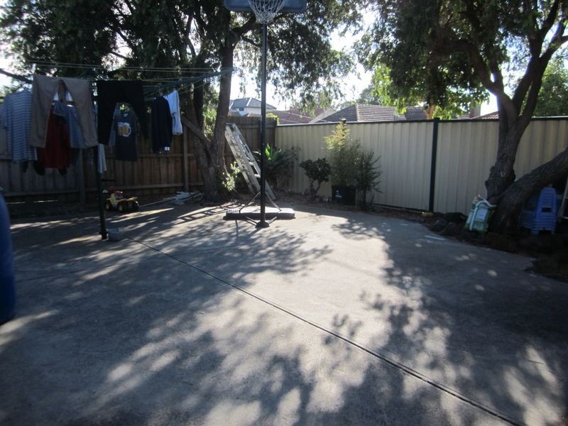 136 Warwick Road, Sunshine North VIC 3020