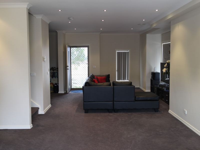 56 Cunningham Chase, Burnside Heights VIC 3023