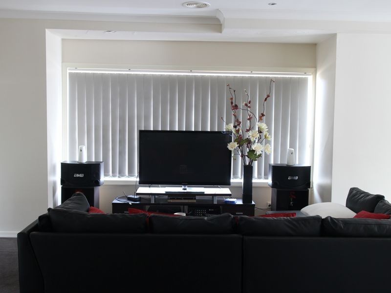 56 Cunningham Chase, Burnside Heights VIC 3023